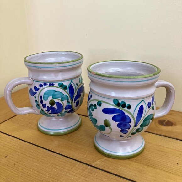 Italian Pottery Coffee Mugs Vintage Footed Cups Set of 2 Made in Italy - Picture 1 of 10